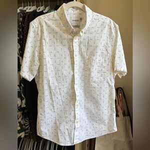 Goodfellow & Co Men's White Patterned Button Down Shirt
